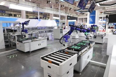 數智共創“新”時代 新松機器人亮相北京世界機器人大會，引領網絡技術服務新篇章